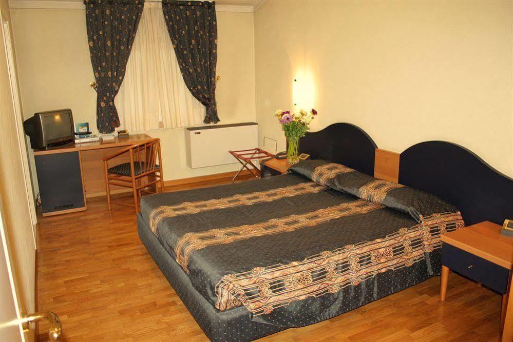 Hotel Gambara Hotel Gambara